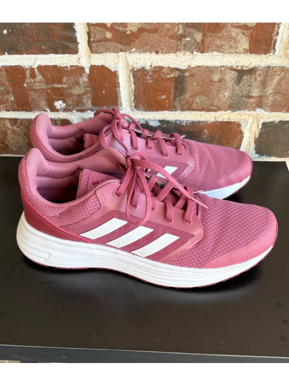 adidas Galaxy 5 Lightweight Running Shoes Size 8.5 Trace Maroon / White